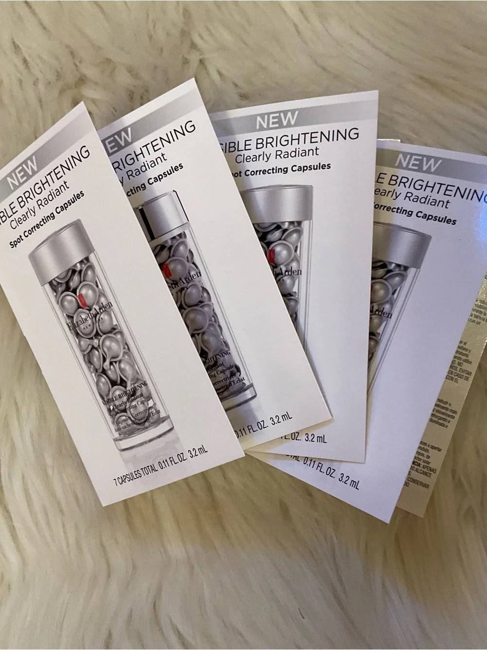 Elizabeth Arden Visible Brightening Clearly Radiant Spot Correcting Capsules New - Picture 3 of 9